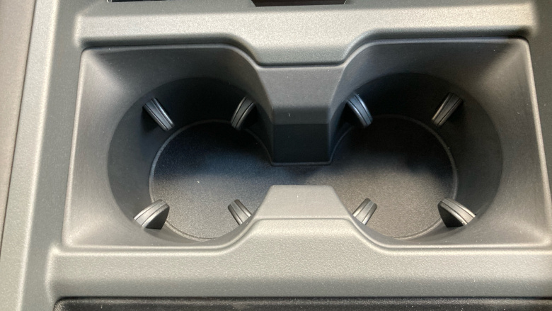 Land Rover Defender 3.0 D250 X-Dynamic SE 90 3dr Auto Diesel Estate